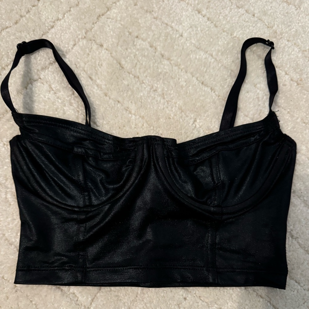 Black bustier